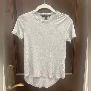 Veronica Beard high low tee. Gray. XS